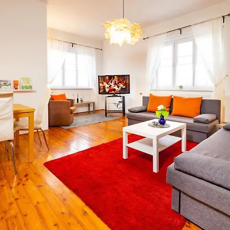 Alex Apartament *